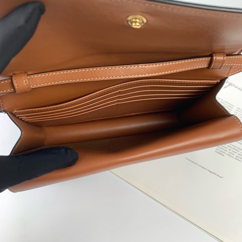 Celine woc信封包-9