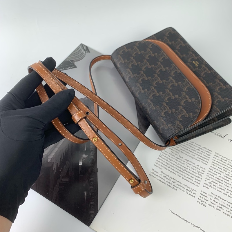 Celine woc信封包-14