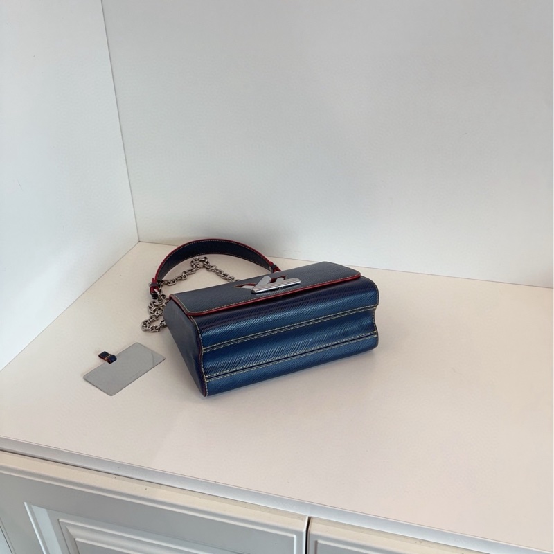 【98新🆕】LV 深藍水波紋twist鏈條包 中號 單肩包-4