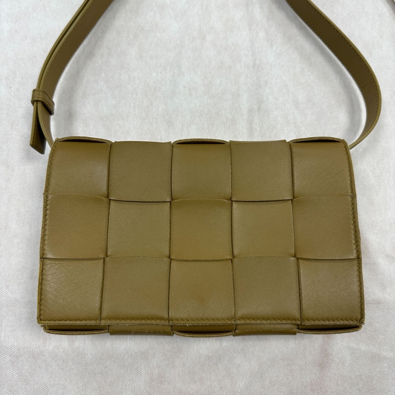 BV Cassette 卡其棕焦糖色編織卡帶包-0