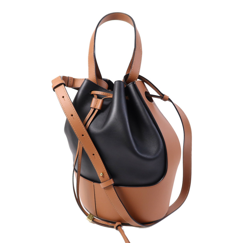 LOEWE 牛皮皮革Balloon Medium金扣手挽肩背兩用袋-2