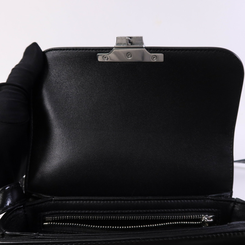 CELINE 牛皮皮革Teen Troimphe銀扣肩背袋-14