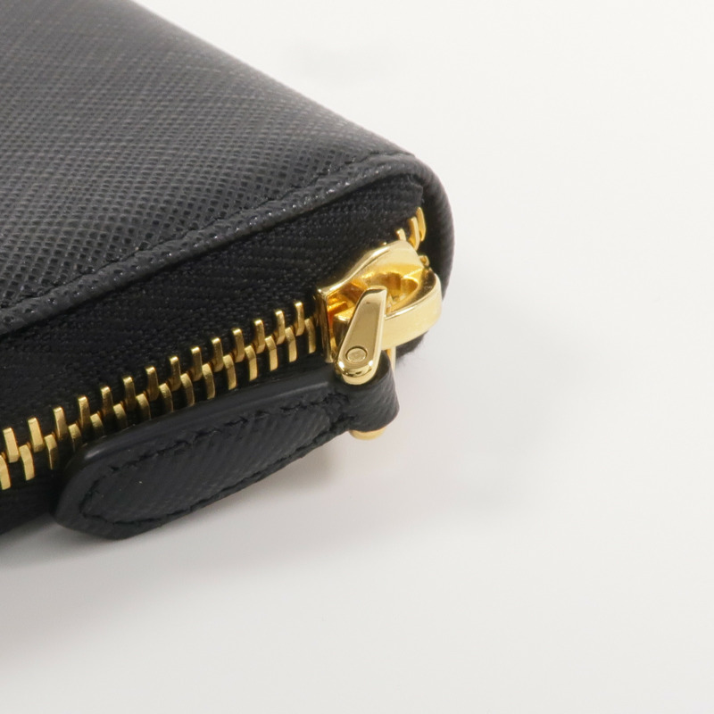 PRADA Saffiano皮革Coin Case金扣零錢包-11