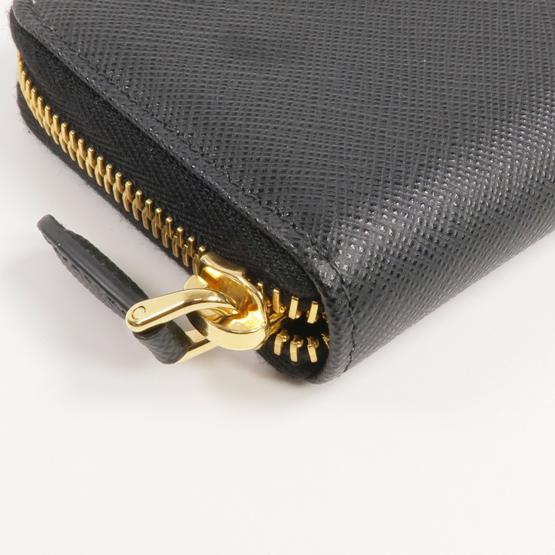 PRADA Saffiano皮革Coin Case金扣零錢包-14