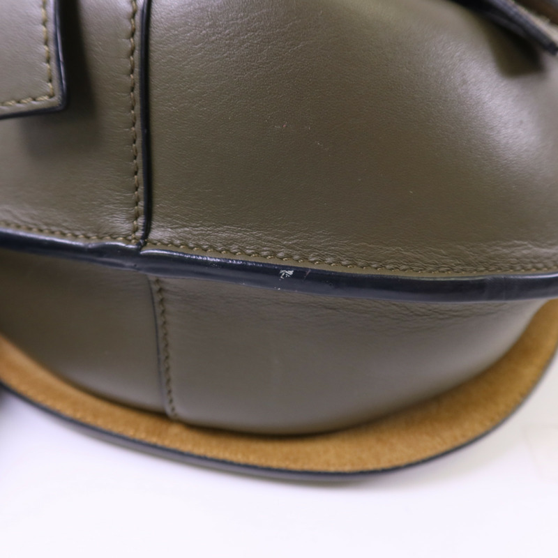 LOEWE 牛皮皮革Gate Medium金扣肩背袋-16