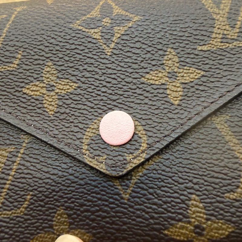 LV 原花粉皮釦Victorine三折短夾M62360-1