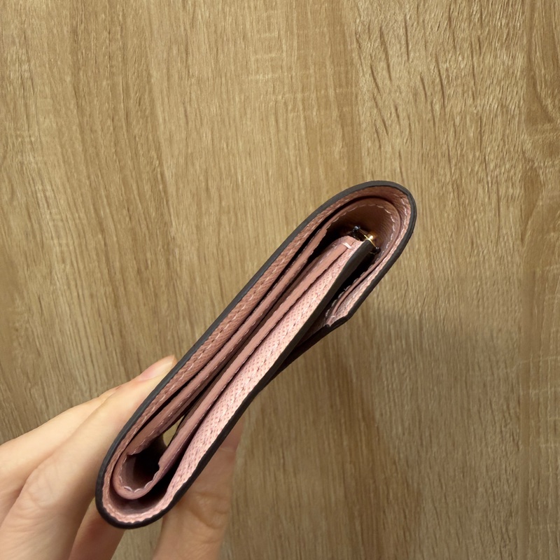 LV 原花粉皮釦Victorine三折短夾M62360-3