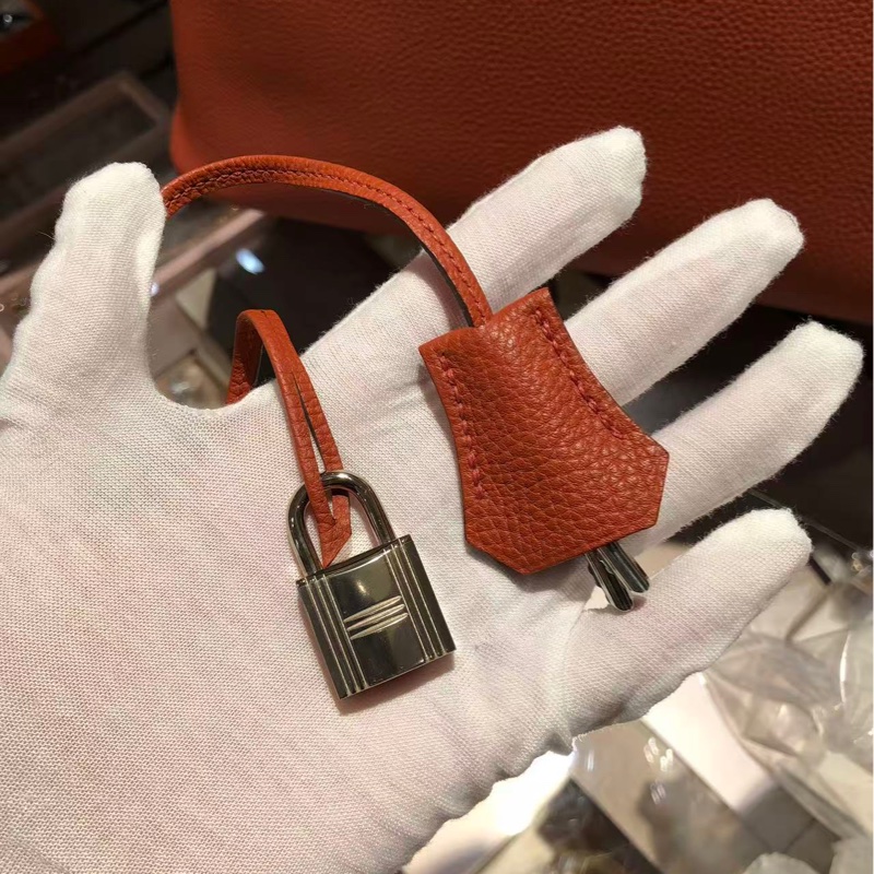 hermes愛馬仕bolide45橘紅色x刻，超級帥氣，男女通用，日常旅行都可以用，非常實用的包包-8