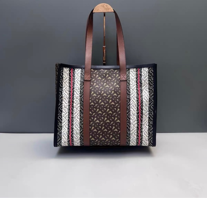 Burberry tote馬鞍棕托特包購物袋 尺寸約35*29*16-0