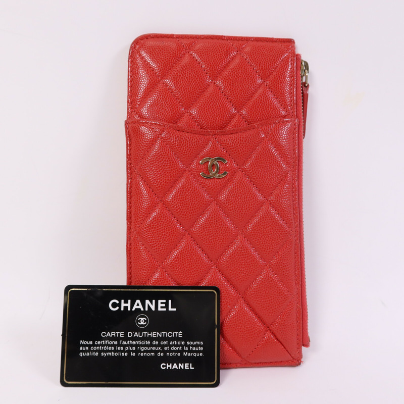 CHANEL 牛皮皮革Phone Case金扣長錢包-8