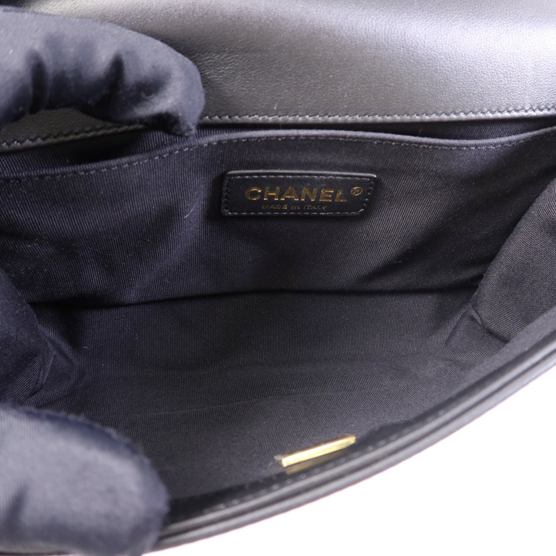 CHANEL 羊皮皮革Boy 25金扣鏈帶肩背袋-4