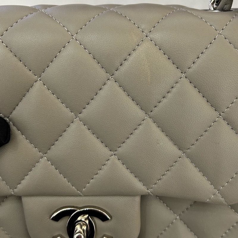 Chanel 灰銀方胖子斜背包-8