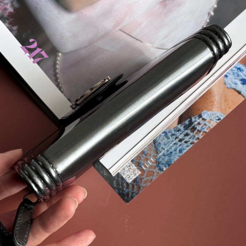 ::CHANEL:: BOY 經典款 灰銀色漆皮中夾 Vintage款-2