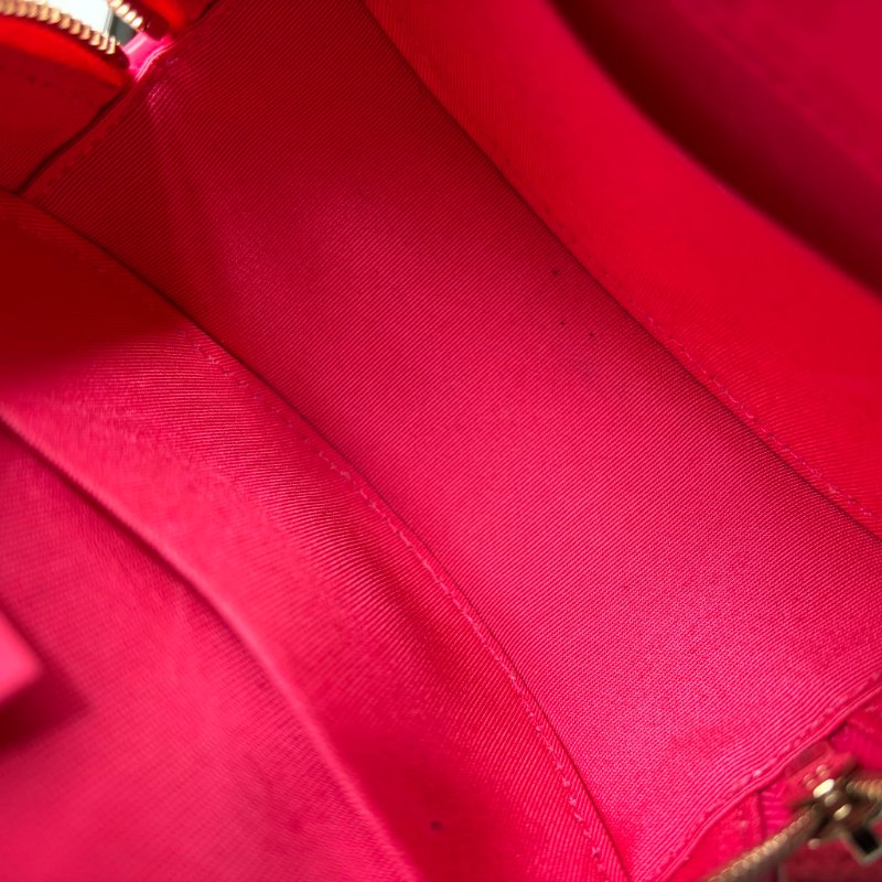 ::CHANEL:: 粉色菱格紋亮面漆皮銀雙C MINI圓餅包-20