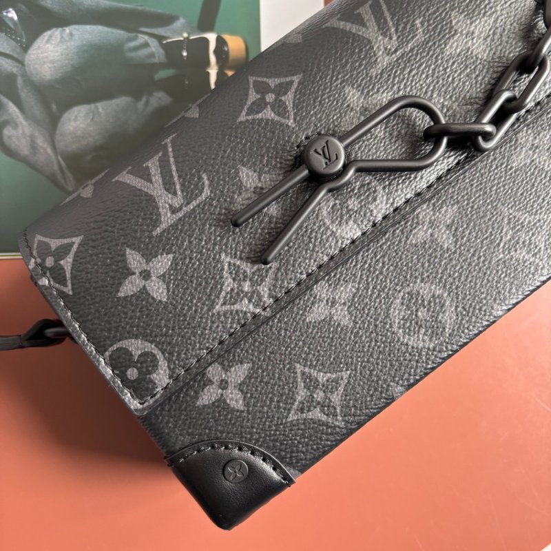 ::LOUIS VUITTON:: LV M81783 Steamer黑花紋黑鍊條吸釦方型隨身錢包 斜背包-2