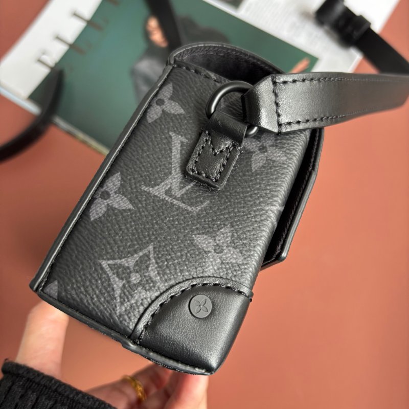::LOUIS VUITTON:: LV M81783 Steamer黑花紋黑鍊條吸釦方型隨身錢包 斜背包-5