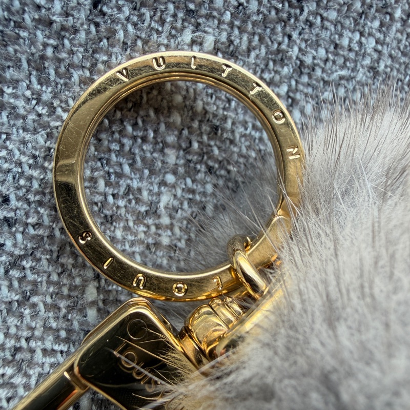 LOUIS VUITTON Vivienne Fur 手袋吊飾及鑰匙圈 灰色-22