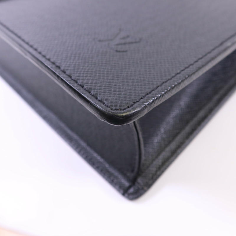 LOUIS VUITTON Taiga Porte-Documents銀扣公事包-14