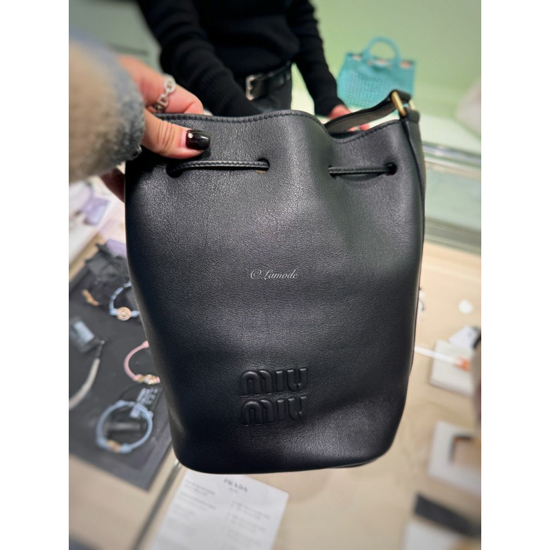 MIU MIU 黑色皮革水桶包 5BE090 2CRM F0002-1