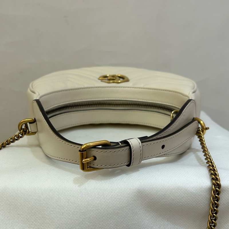 GUCCI白牛皮金釦marmont圓弧手提包-7