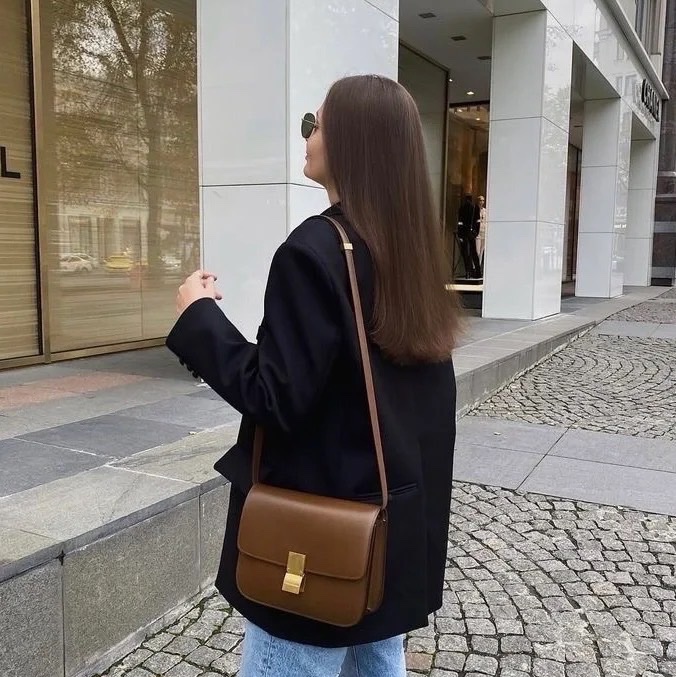 🈶購證❤️celine #焦糖色 #teen #box #豆腐包 中號-2