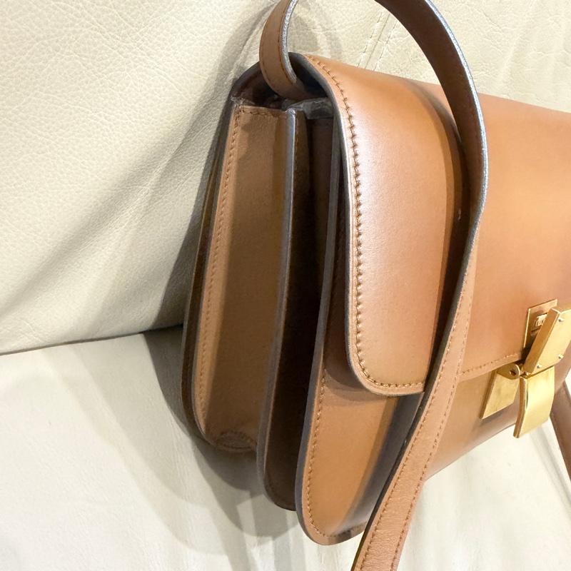 🈶購證❤️celine #焦糖色 #teen #box #豆腐包 中號-11