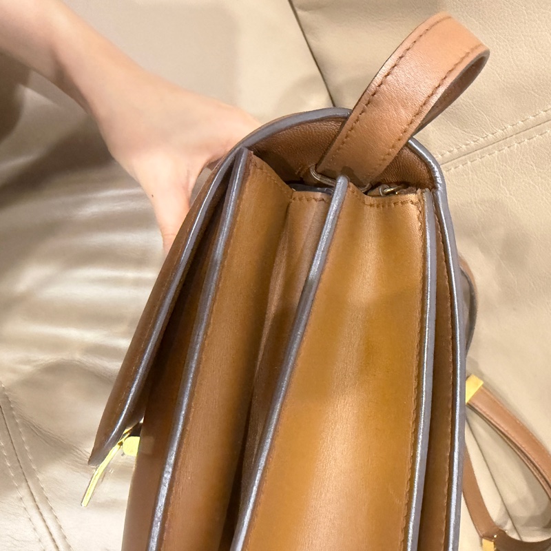 🈶購證❤️celine #焦糖色 #teen #box #豆腐包 中號-19