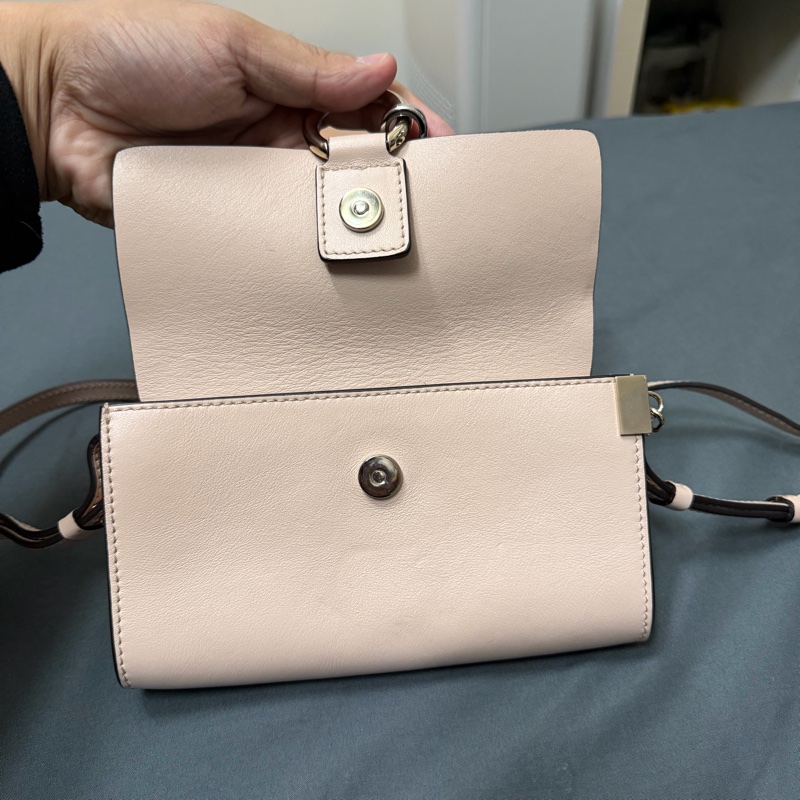 Chole Mini Woc 小牛皮拼接鏈條肩背包-6