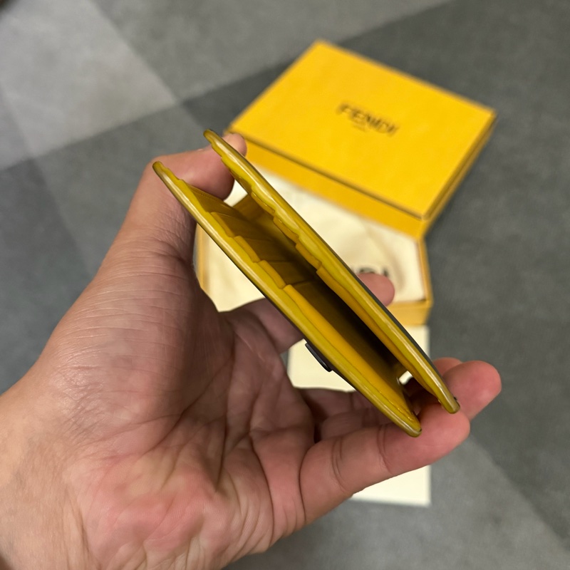 Fendi 怪獸眼睛貼花皮革雙折短夾-4