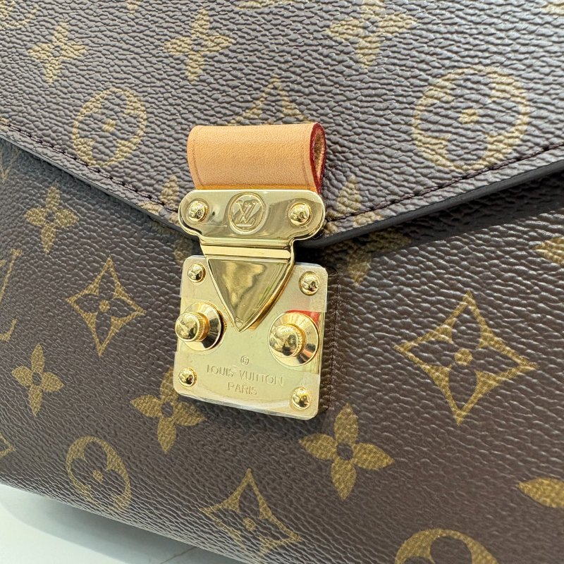 *SHIHNA名牌精品* LV M44875 Metis 老花郵差包-9