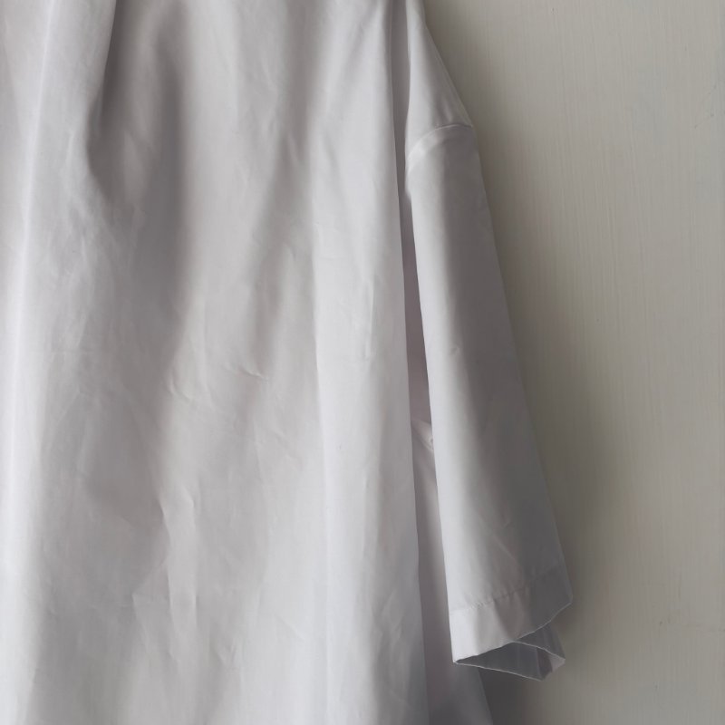 ::GUCCI:: 設計感 白色馬銜釦造型 新款開襟襯衫 造型襯衫 男女皆可-9