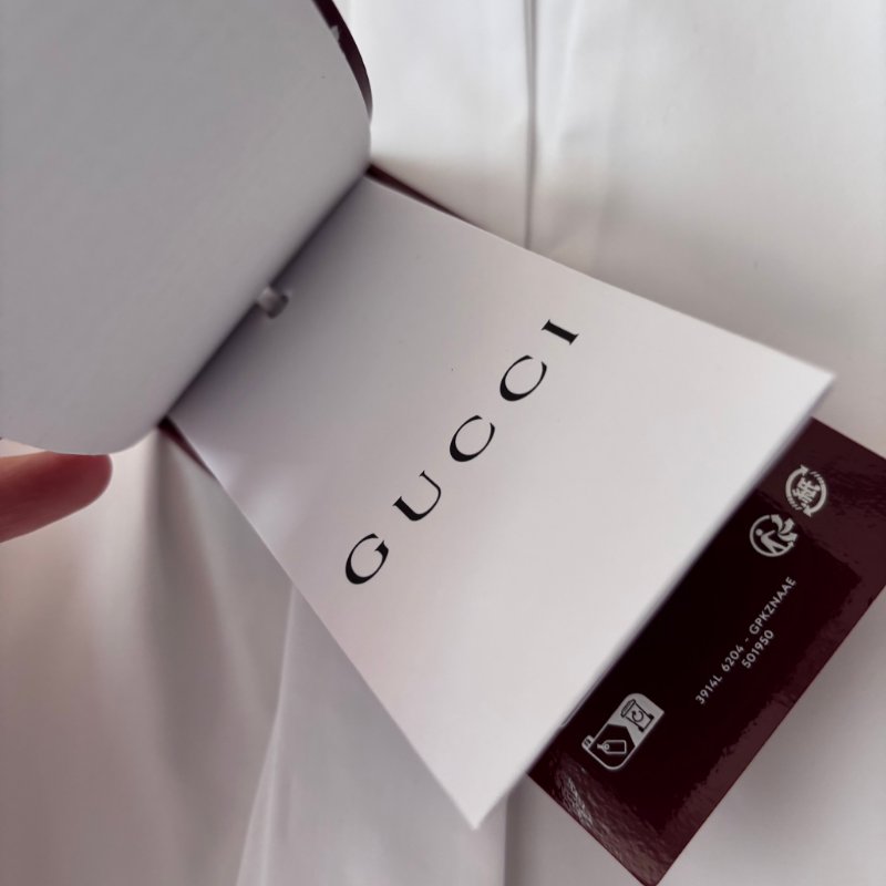::GUCCI:: 設計感 白色馬銜釦造型 新款開襟襯衫 造型襯衫 男女皆可-15