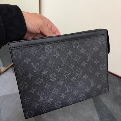 Lv 黑老花手拿包 （M61692）
