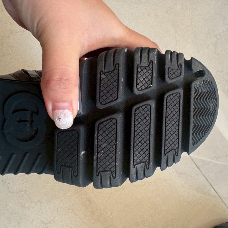 Gucci 黑色金雙G小鑽質感低筒靴-4