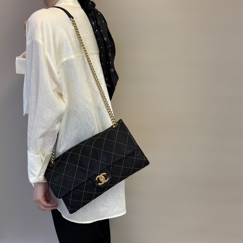 🖤香奈兒絕版CHANEL黑金牛皮粗縫線三層肩背包/A92174-0