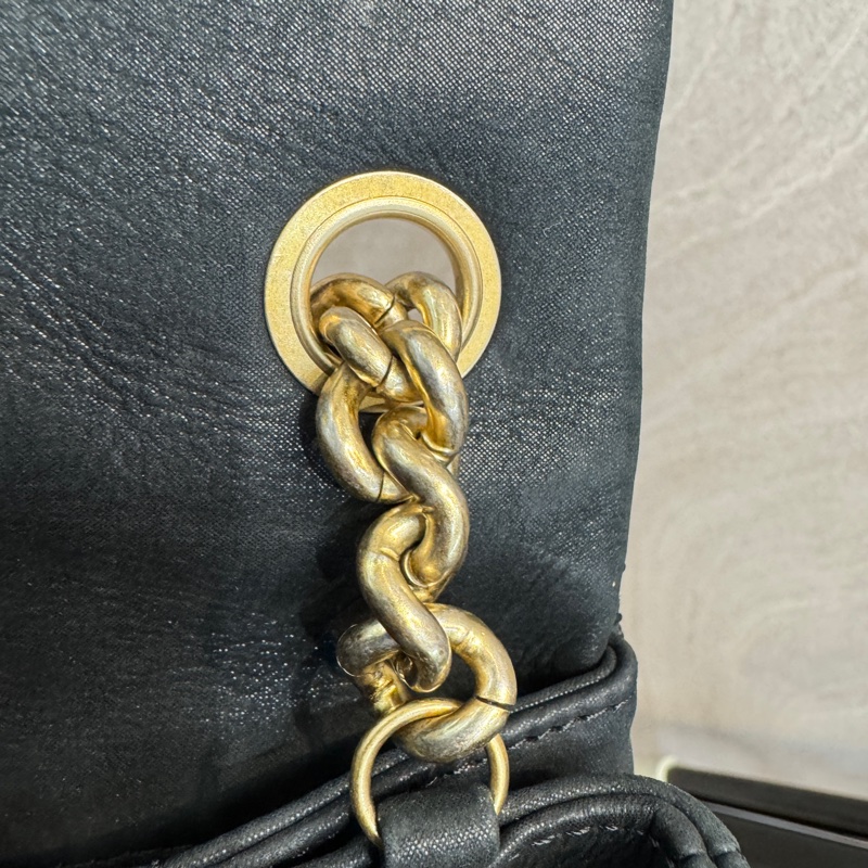 🖤香奈兒絕版CHANEL黑金牛皮粗縫線三層肩背包/A92174-13