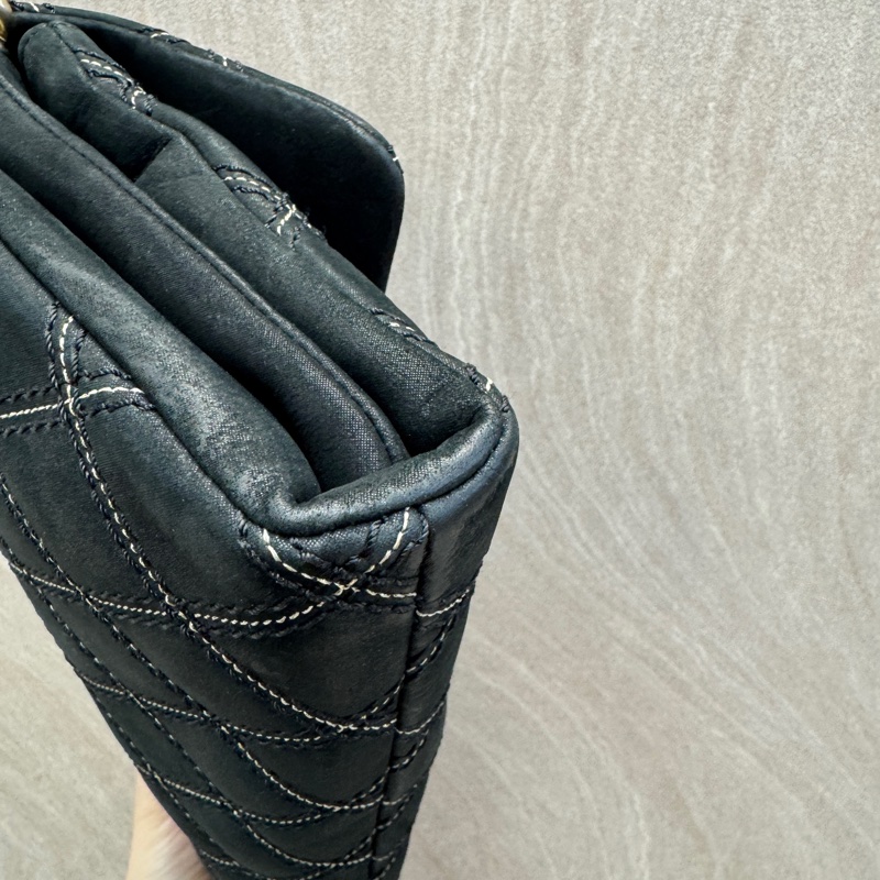 🖤香奈兒絕版CHANEL黑金牛皮粗縫線三層肩背包/A92174-9