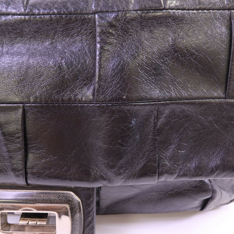 CHANEL 牛皮皮革Chain Shoulder銀扣鏈帶肩背袋-12