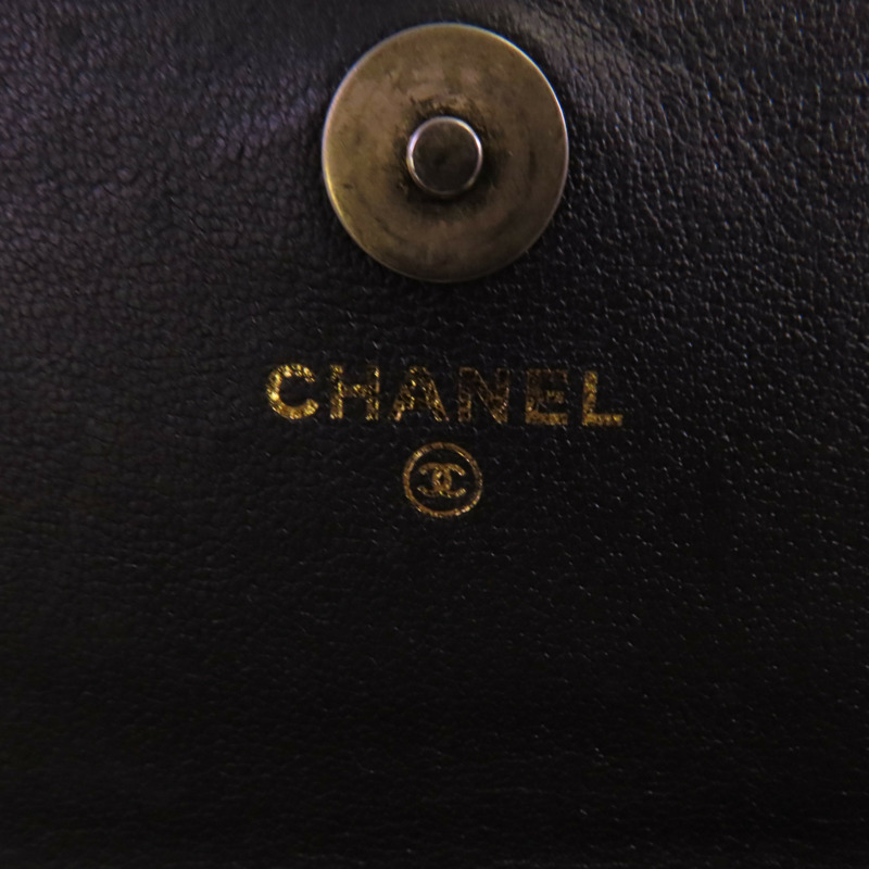 CHANEL 牛皮皮革Waist Bag金扣鏈帶腰包-12