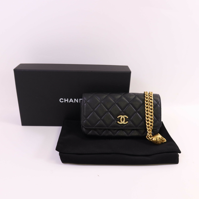 CHANEL 牛皮皮革Waist Bag金扣鏈帶腰包-16