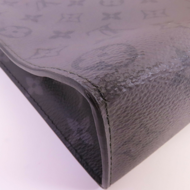 LOUIS VUITTON Monogram Eclipse Pochette Voyage MM銀扣手拿包-7