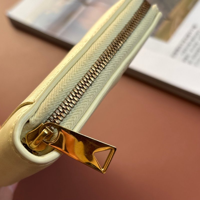 BOTTEGA VENETA BV*檸檬澄色大格編織拉鍊長夾-15