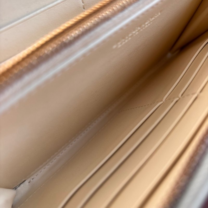 BOTTEGA VENETA BV*檸檬澄色大格編織拉鍊長夾-25