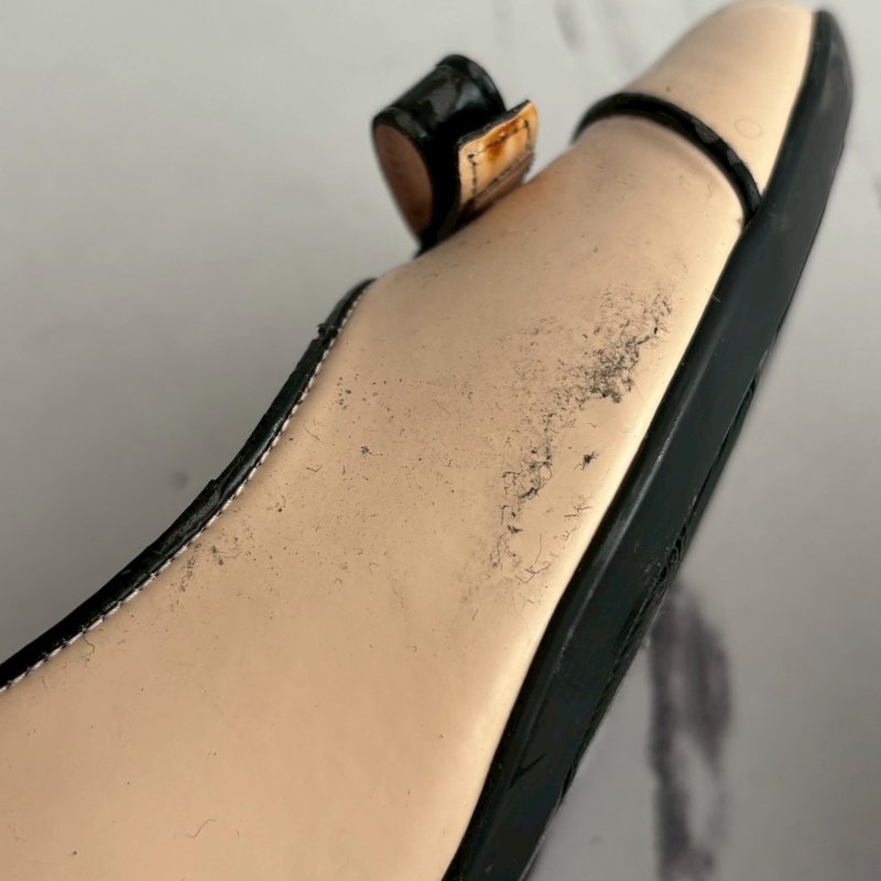 Salvatore Ferragamo 米白拼黑色蝴蝶結低跟鞋-8