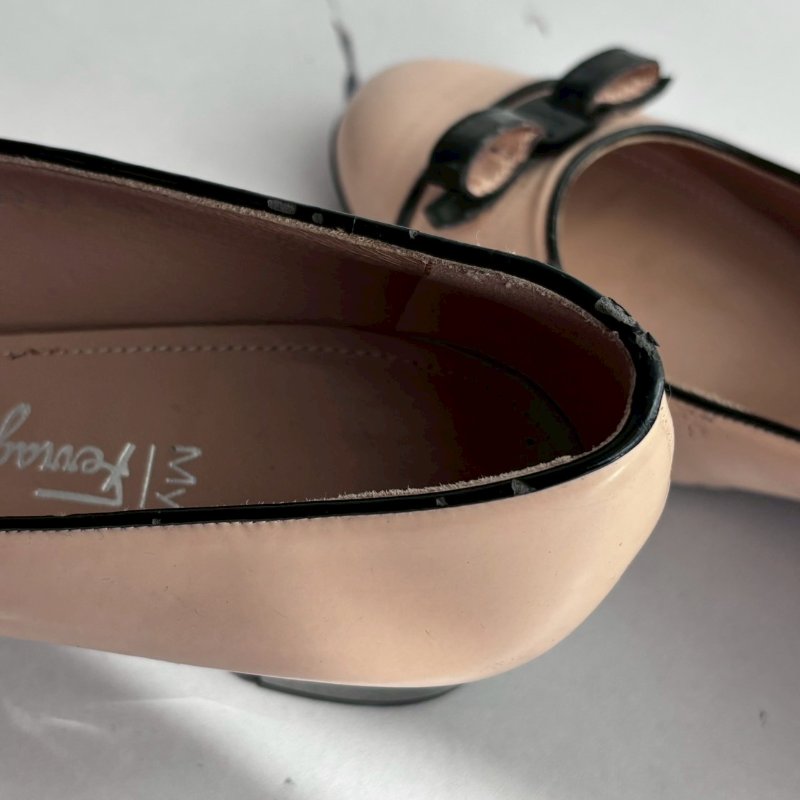 Salvatore Ferragamo 米白拼黑色蝴蝶結低跟鞋-21