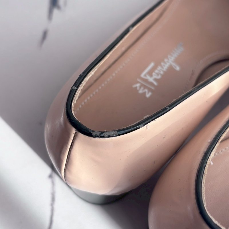 Salvatore Ferragamo 米白拼黑色蝴蝶結低跟鞋-24