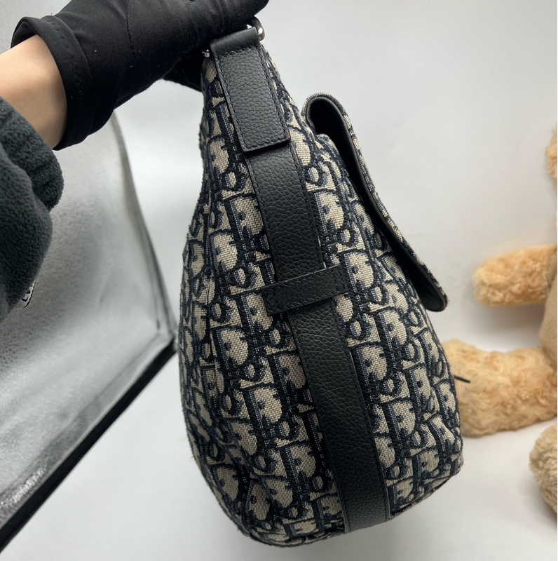 Dior/迪奧 老花大號馬鞍斜挎包 20編碼 尺寸約40*32。-3