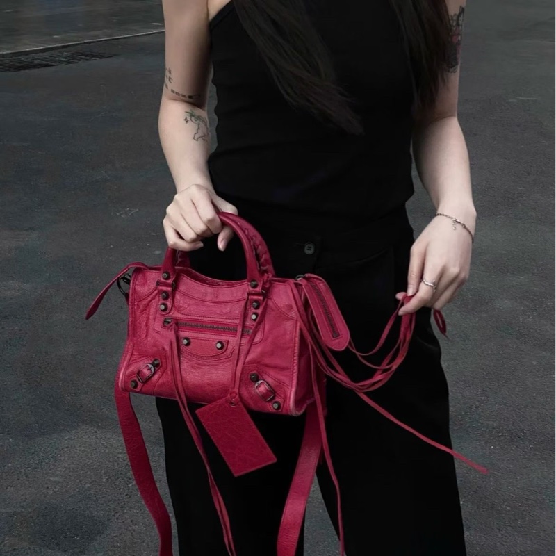 「JL精品代購」9新 Balenciaga鬚鬚流蘇機車包酒红色小號斜挎款-1