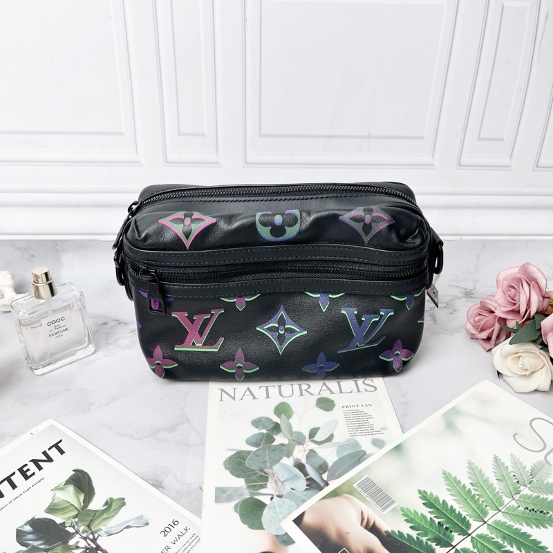 LV 黑色炫彩漸變老花郵差包21.5x14x7.5cm 98新配件塵袋-2