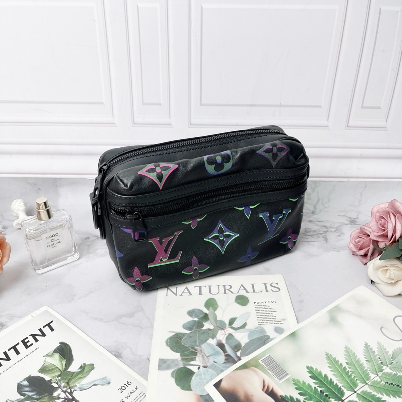 LV 黑色炫彩漸變老花郵差包21.5x14x7.5cm 98新配件塵袋-3